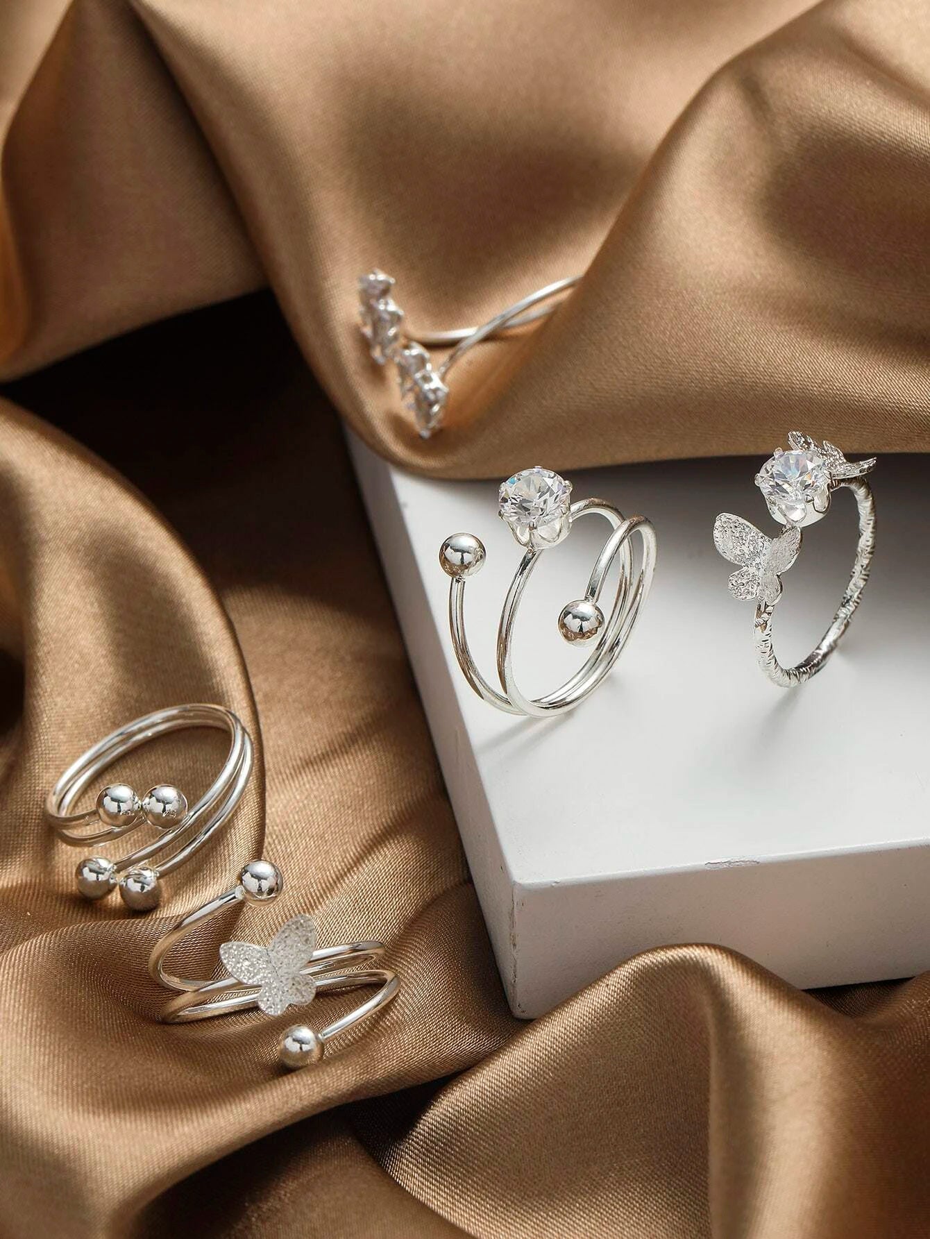 5Pcs/Set Fashionable Zinc Alloy Cubic Zirconia & Butterfly Decor Cuff Ring for Women for Party Decoration