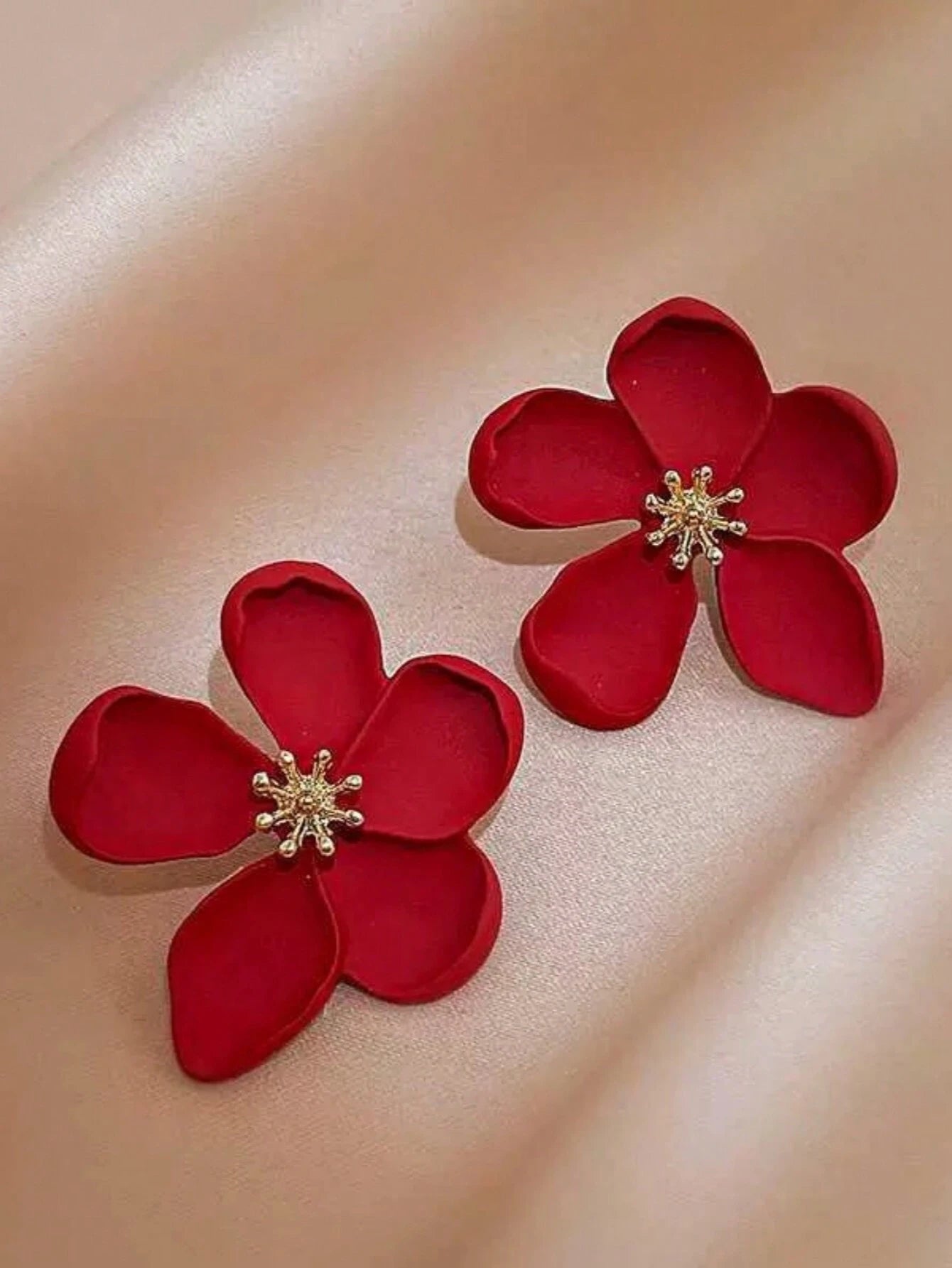 MESTILO 1 Pair of European and American Exaggerated Metal Large Flower Stud Earrings Suitable for Women'S Daily Wear Valentines