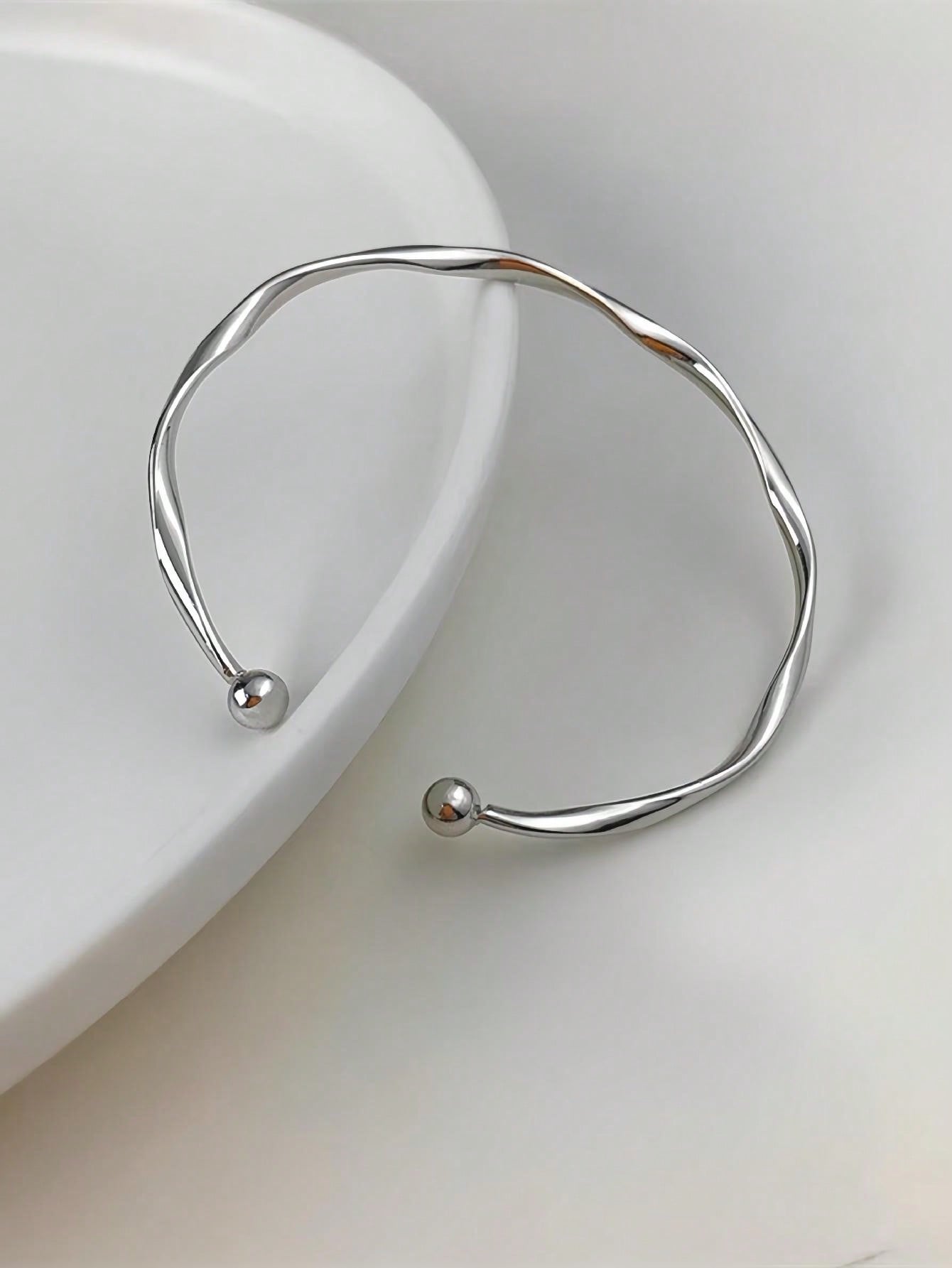1Pc Fashionable Simple Wave Design Open Bangle Bracelet, Suitable for Women Daily Wear, Festival, Party