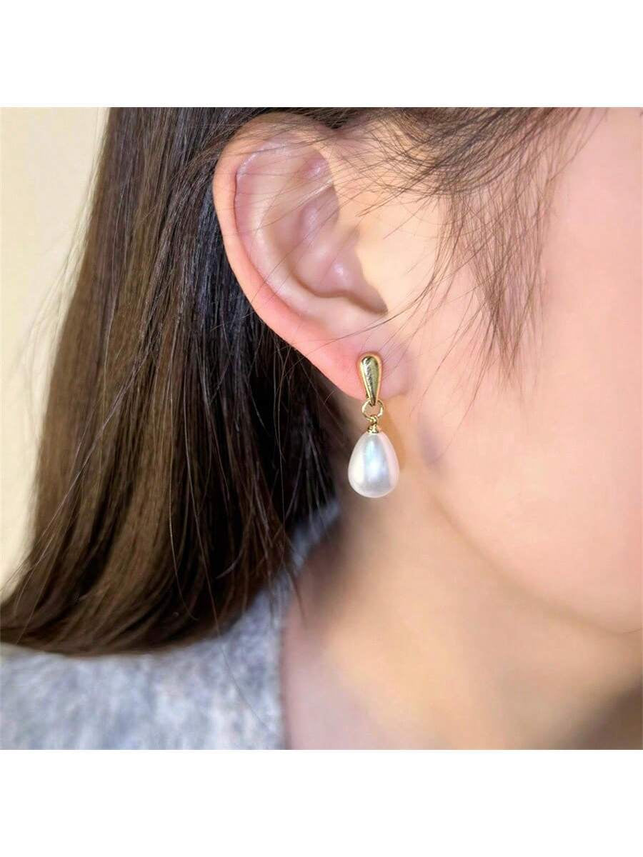 1Pair Elegant Water Drop Shaped Pearl Stud Earrings, Simple, Vintage Design