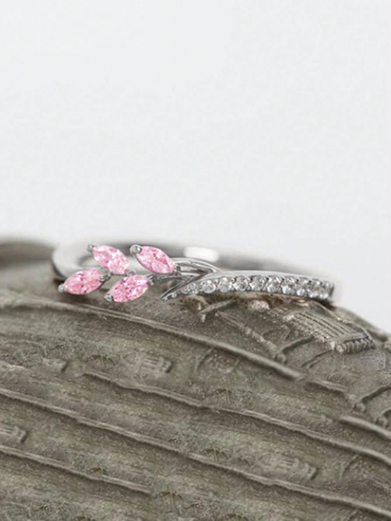 1 PC Pretty Cubic Zirconia Ring for Women for Wedding Party Engagement Anniversary Band Jewelry Valentine'S Day Gift