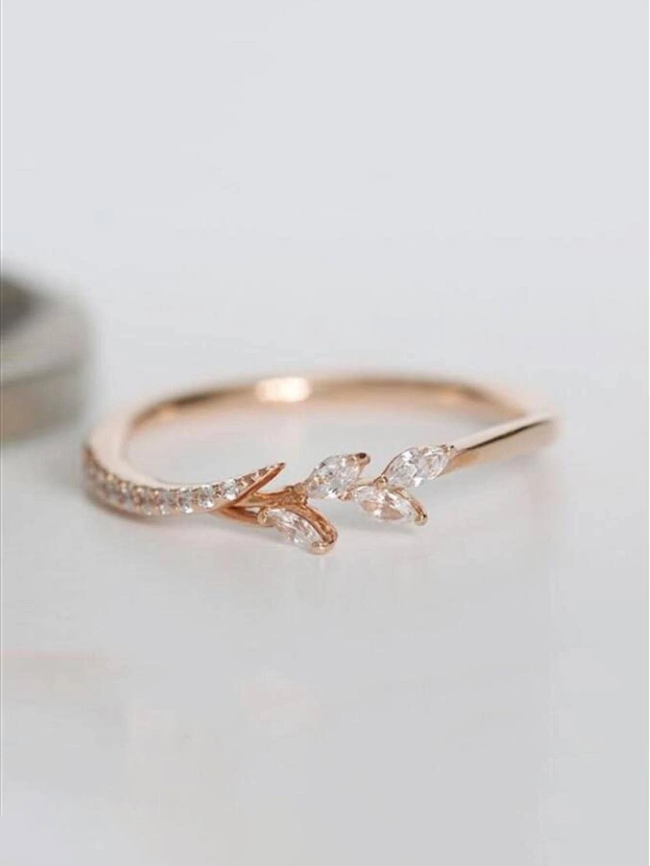 1 PC Pretty Cubic Zirconia Ring for Women for Wedding Party Engagement Anniversary Band Jewelry Valentine'S Day Gift