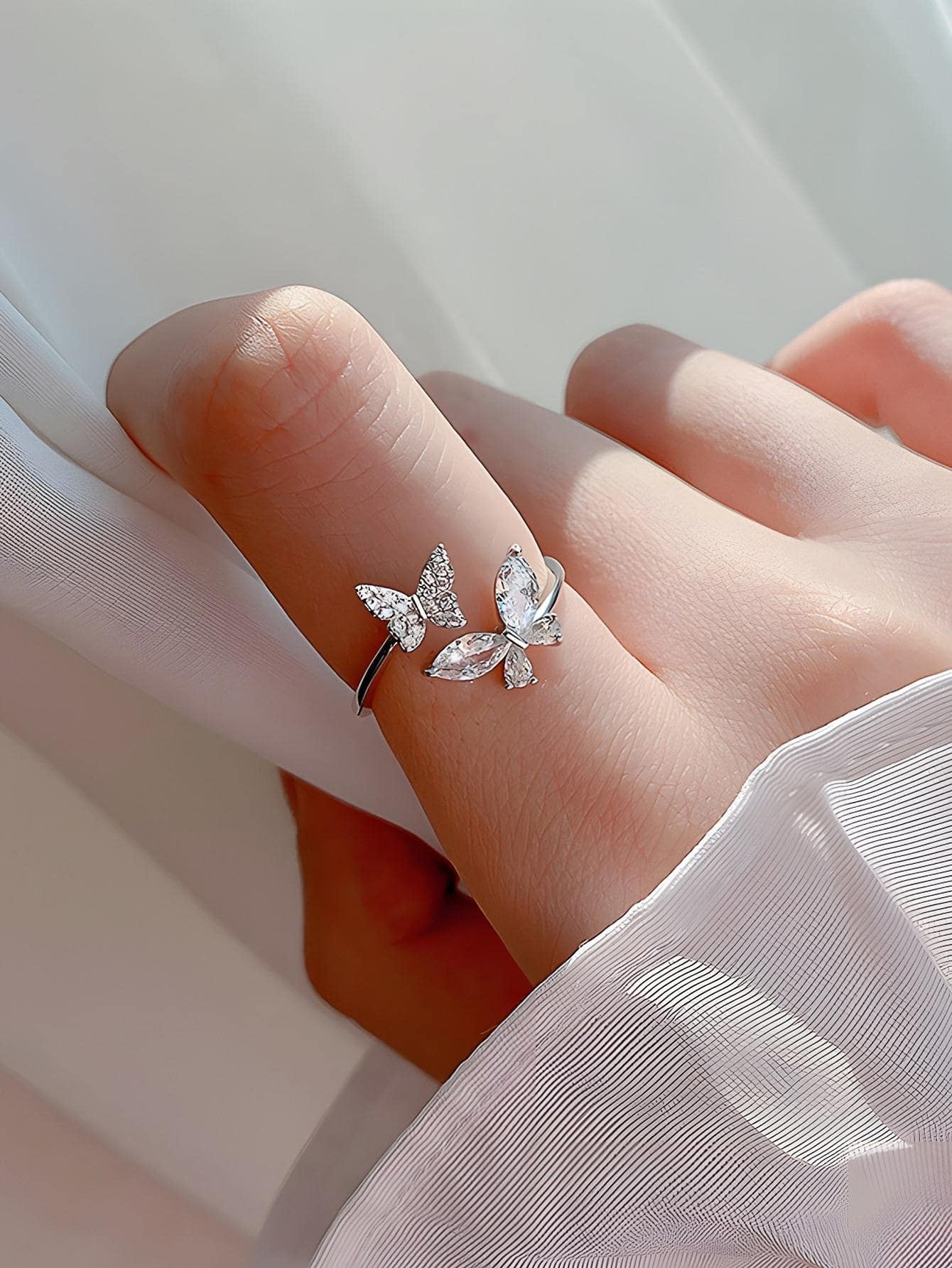 ELSEDES 1Pc Glamorous Cubic Zirconia Butterfly Decor Silver Cuff Ring for Women for Daily Decoration Wedding Engagement Bridal Jewelry