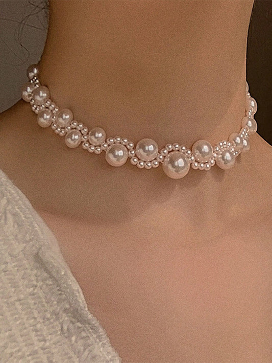 1Pc Luxurious Faux Pearl Necklace, Fashionable and Elegant Collarbone Chain with Simple, Personal Isn Decoration, Suitable for Women'S Daily Commuting and Wear