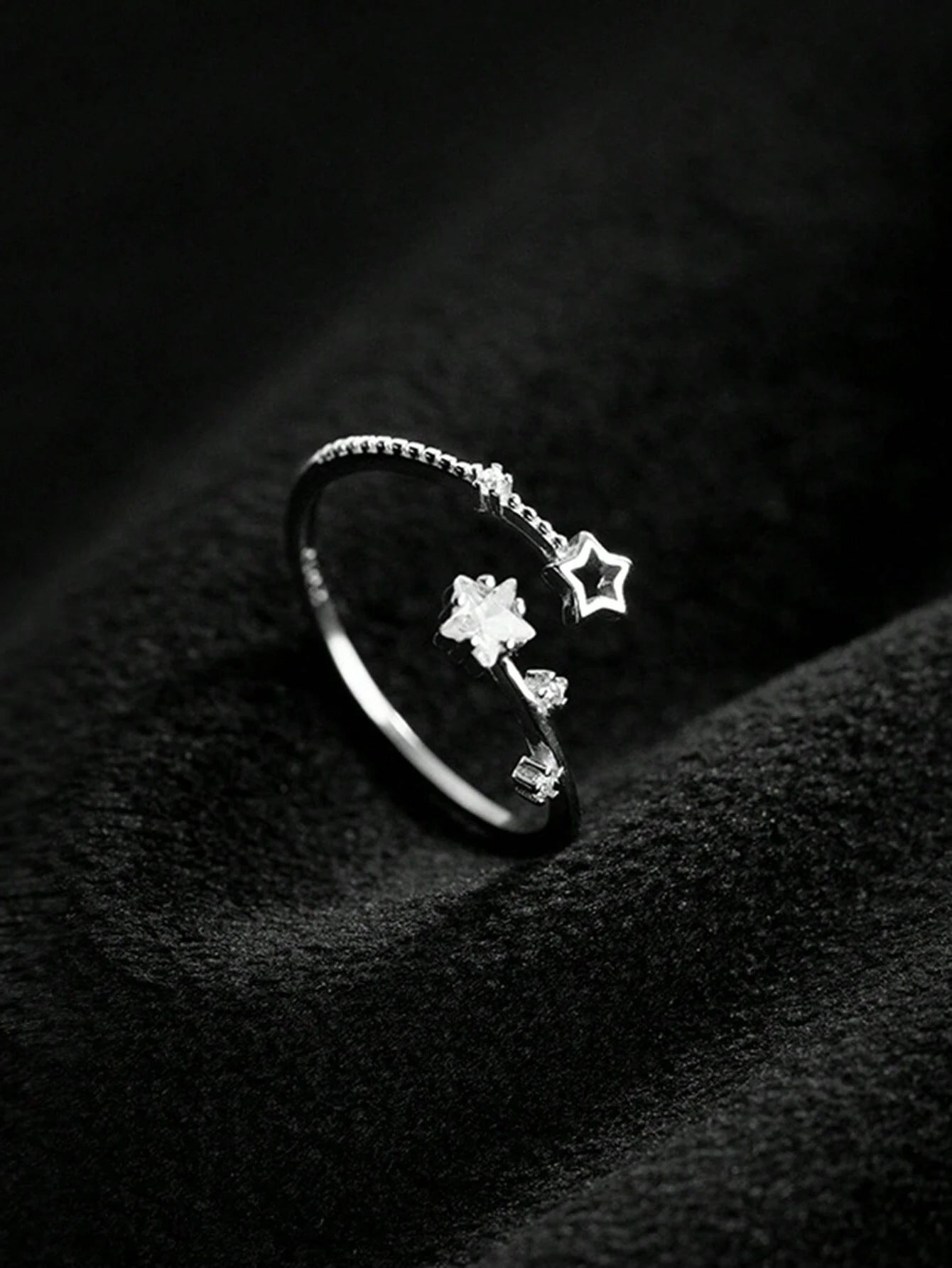 Rhinestone Star Decor Cuff Ring