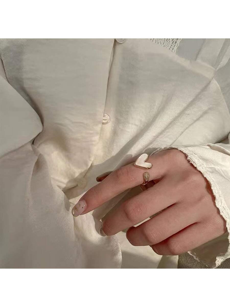 1Pc Women'S Gold-Tone Unique Design Adjustable & Openwork Heart Ring, Suitable for Daily Wear Elegant Valentine'S Day Valentines