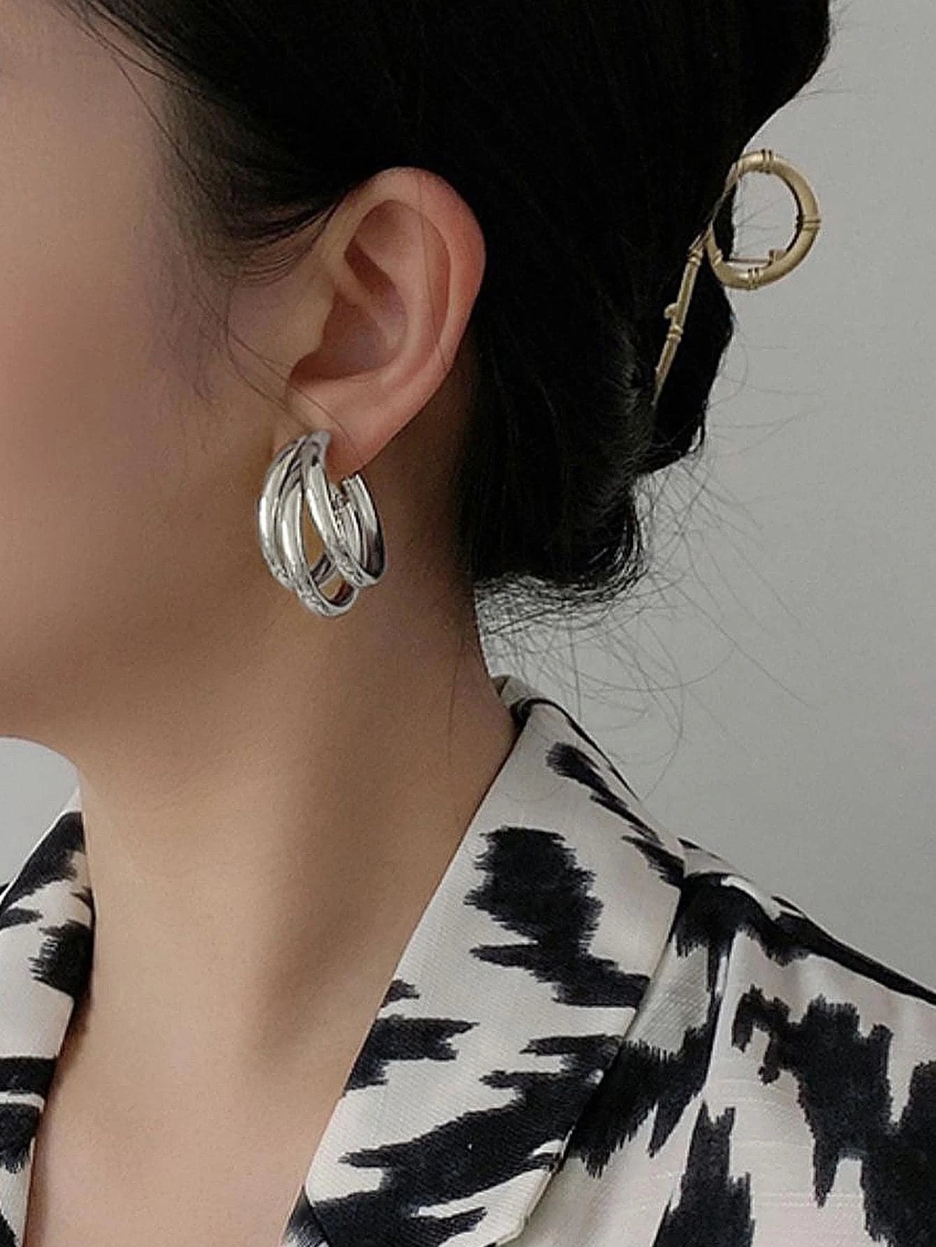 1Pair Fashion Minimalist Layered Cuff Hoop Earrings for Women for Daily Decoration