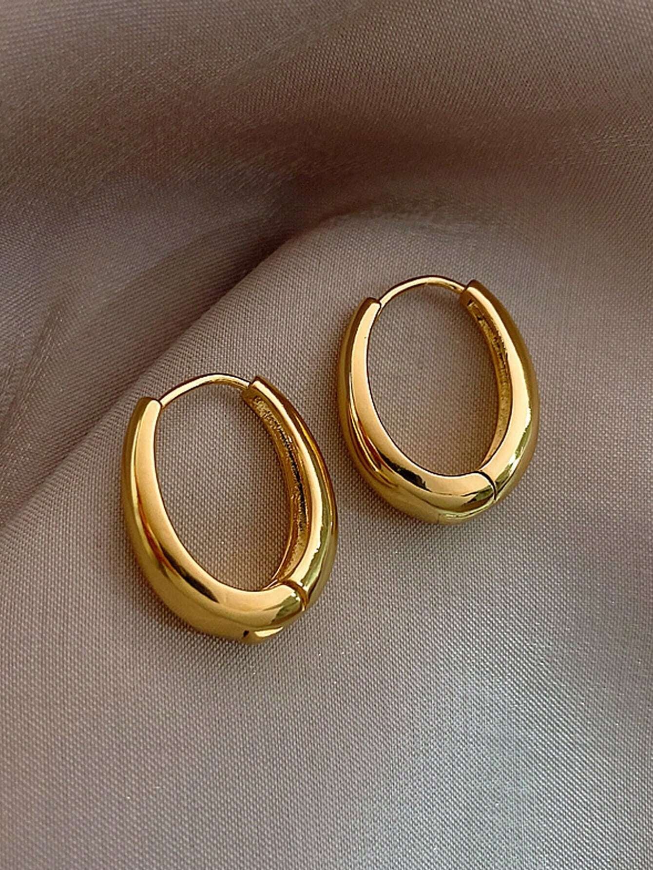 1Pair Simple Teardrop Hoop Earrings, Chunky Gold Tone Water Droplet Earrings, U-Shaped Earrings, Oval Hoop Earrings, Stylish and Elegant Lightweight Dainty Women Jewelry, Perfect Gift for Her
