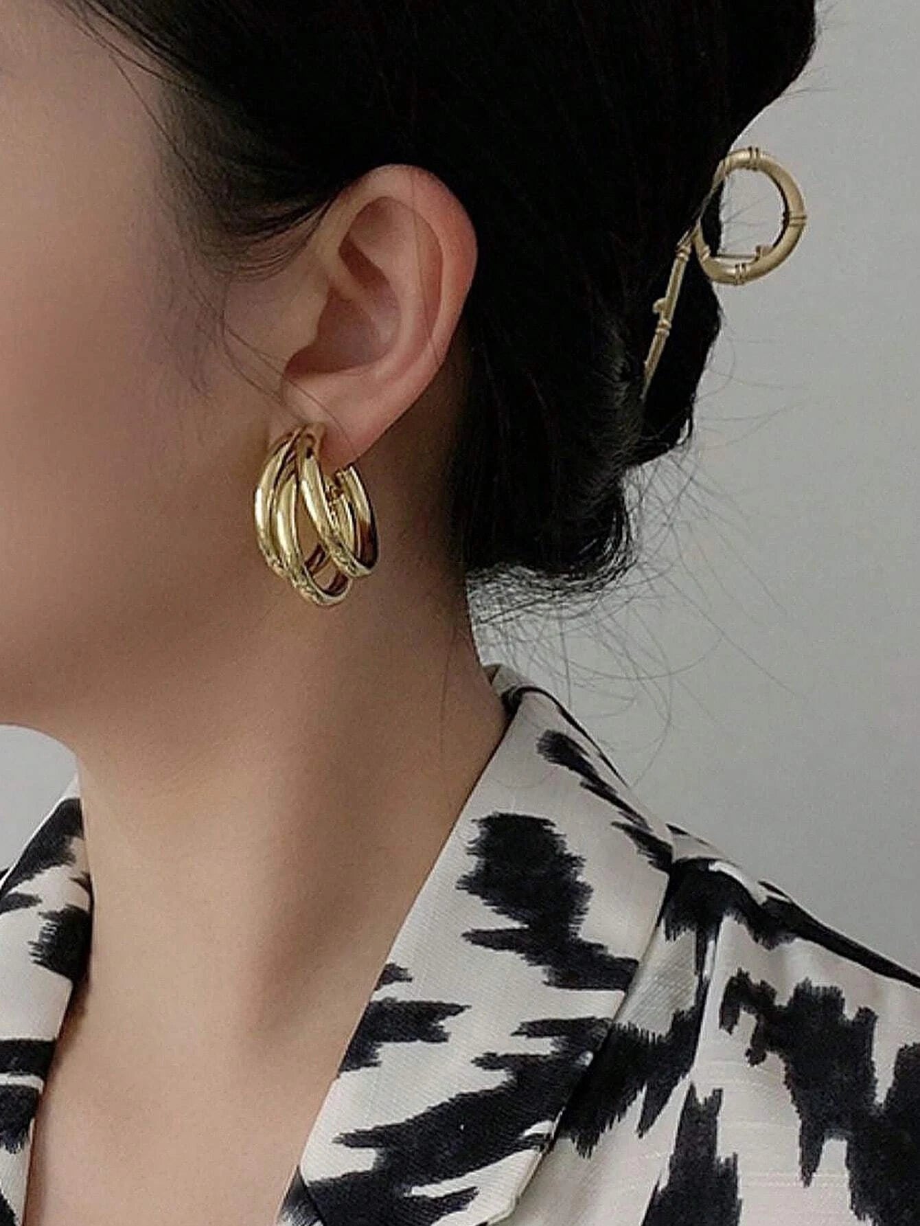 1Pair Fashion Minimalist Layered Cuff Hoop Earrings for Women for Daily Decoration